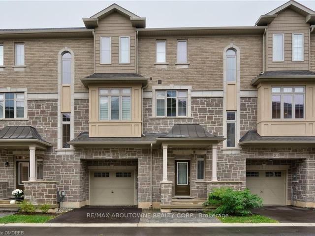 Townhouse for rent in Woburn, Ontario