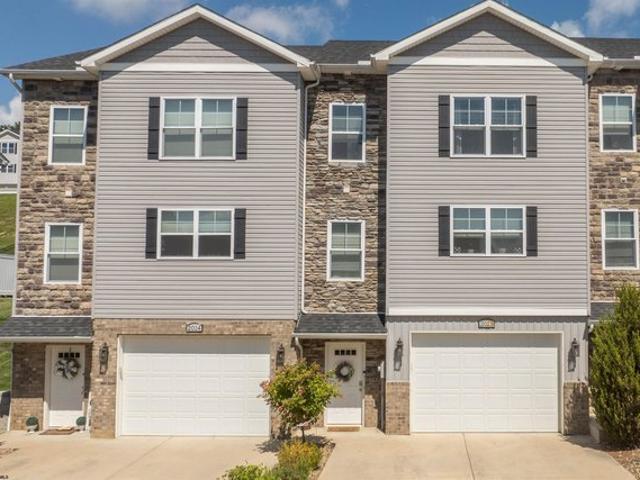 Townhouse for sale in Morgantown, West Virginia
