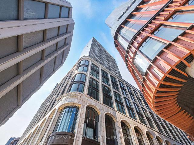 Condo for sale in Toronto, Golden Horseshoe