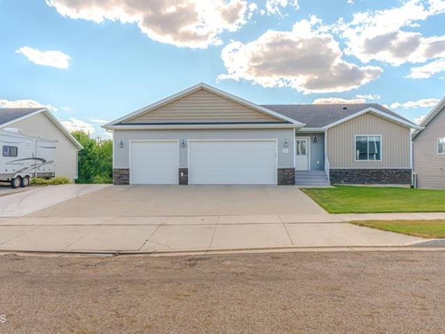 House for sale in Mandan, North Dakota