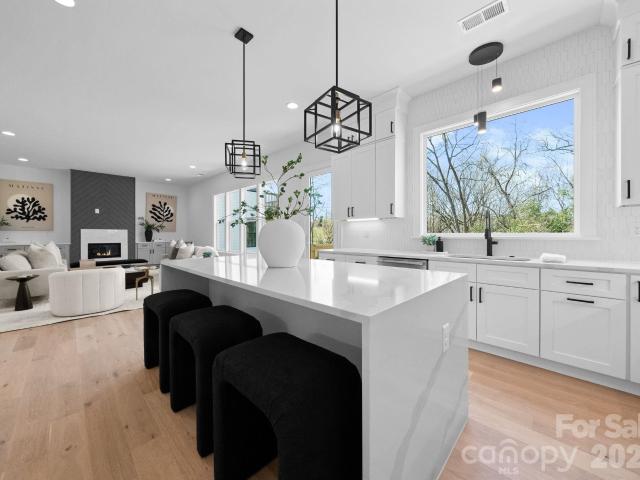 House for sale in Mecklenburg, North Carolina