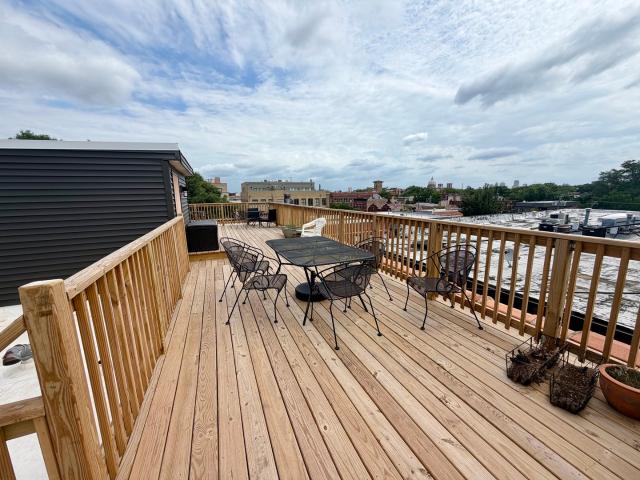 Condo for sale in Chicago Park, Illinois