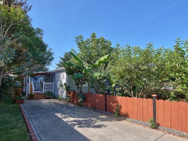 House for sale in Fairview, Multnomah County