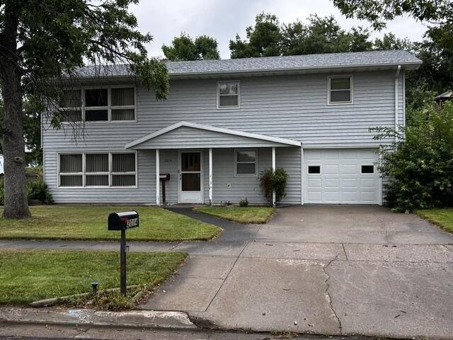 House for sale in Pierre, Hughes County