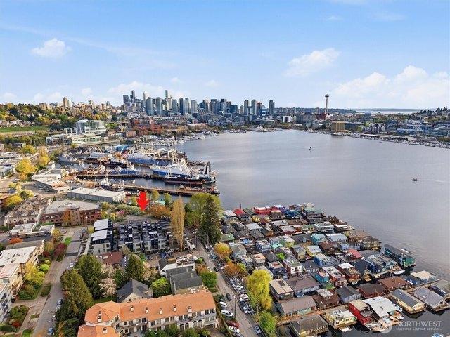 Townhouse for sale in Seattle, Washington