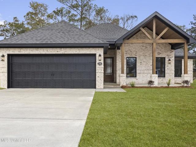 House for sale in Gautier, Mississippi