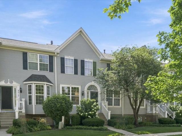 Townhouse for sale in Batavia, Illinois