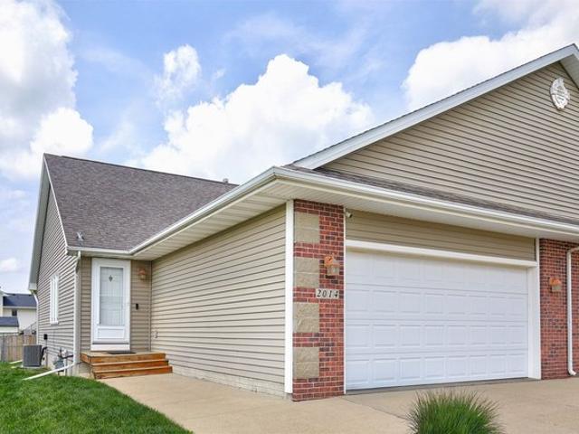 Townhouse for sale in Granger, Iowa