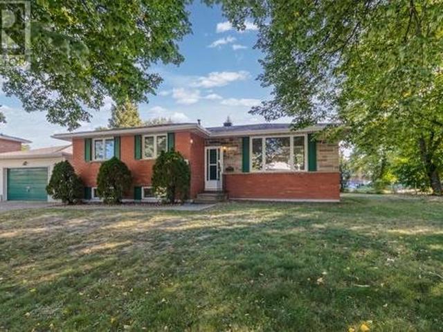 House for sale in Minnow Lake, Greater Sudbury