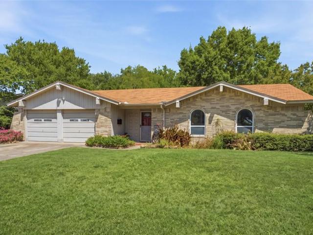 House for sale in Carrollton, Texas
