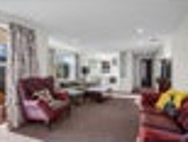 House for sale in Chaslands, Canterbury