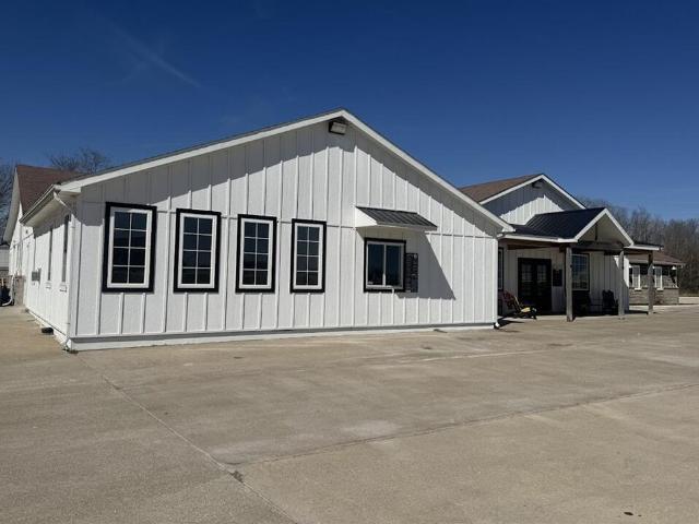 Commercial for sale in Macon, Missouri