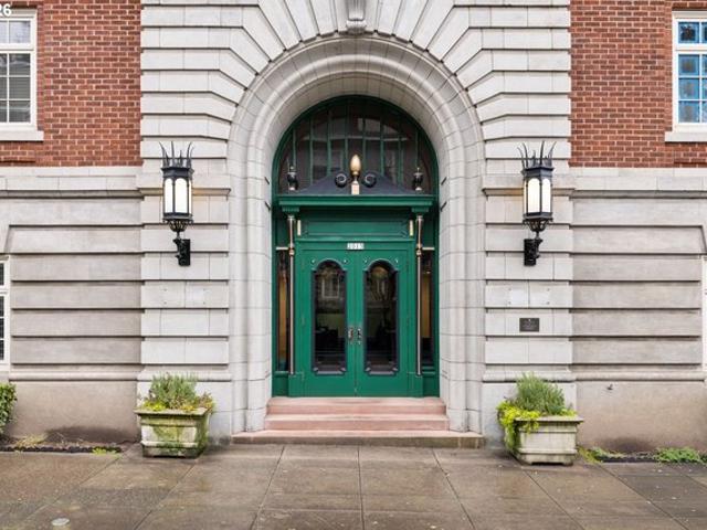 Condo for sale in Portland, Multnomah County