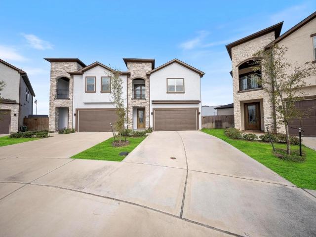 Townhouse for sale in Missouri City, Texas