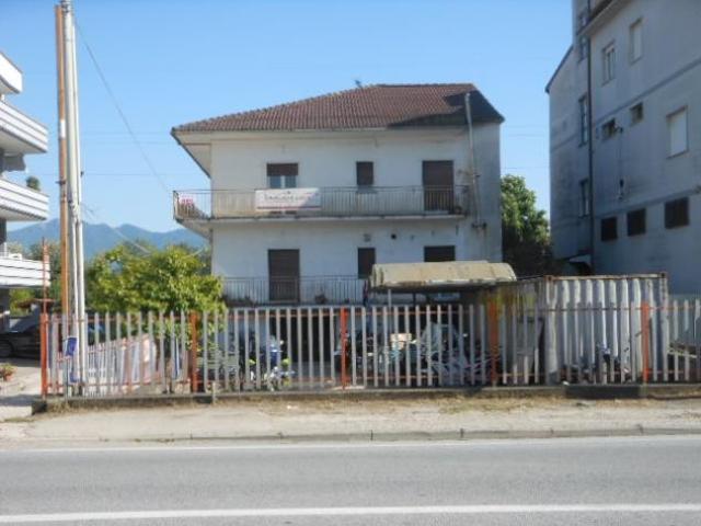 Villa Indipendente in vendita a Caianello, Campania