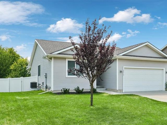 House for sale in Altoona, Iowa