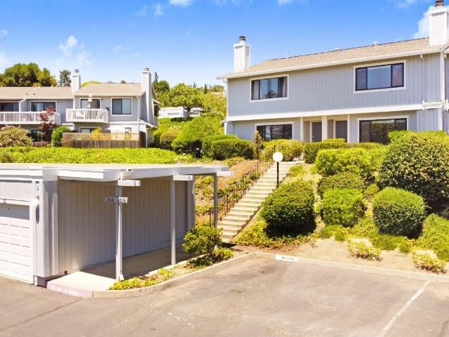 Townhouse for sale in Solano, California