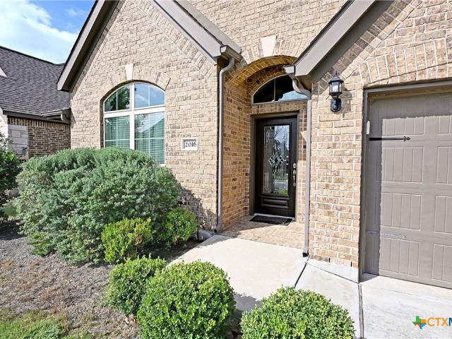 House for sale in Seguin, Texas