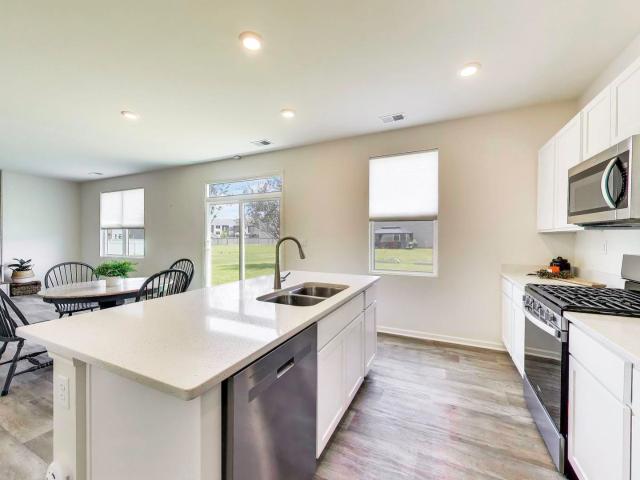 House for sale in Mchenry, Illinois