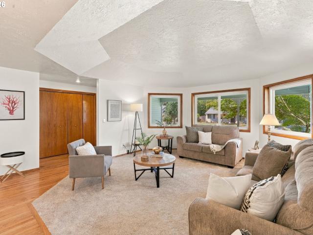 House for sale in Newberg, Yamhill County