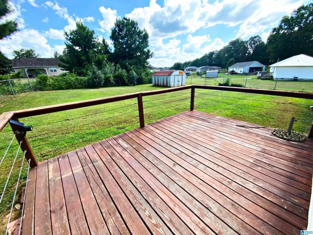 House for sale in Weaver