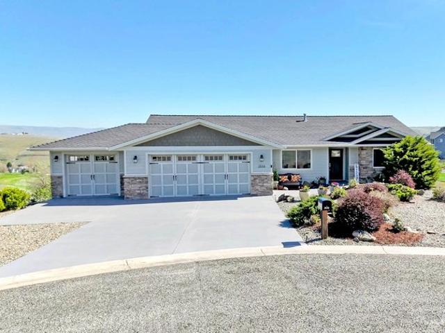 House for sale in Clarkston, Washington