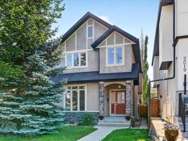 House for sale in Banff Trail, Calgary