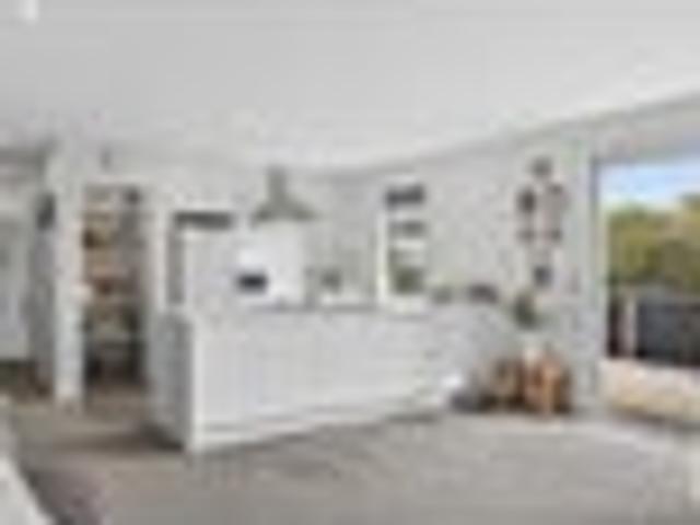 House for sale in Edgeware, Canterbury