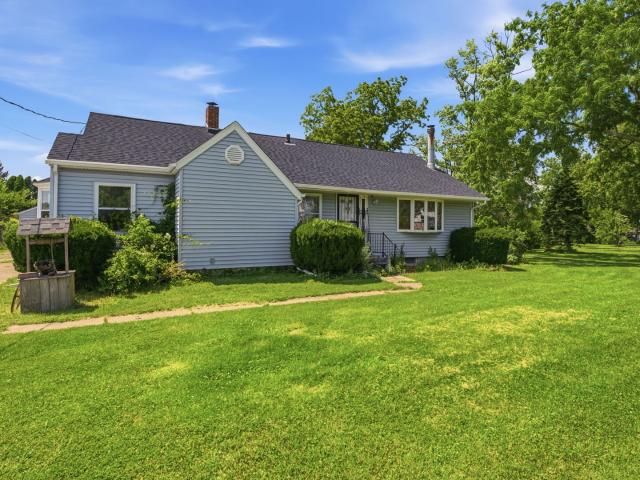 House for sale in Carbon Cliff, Illinois