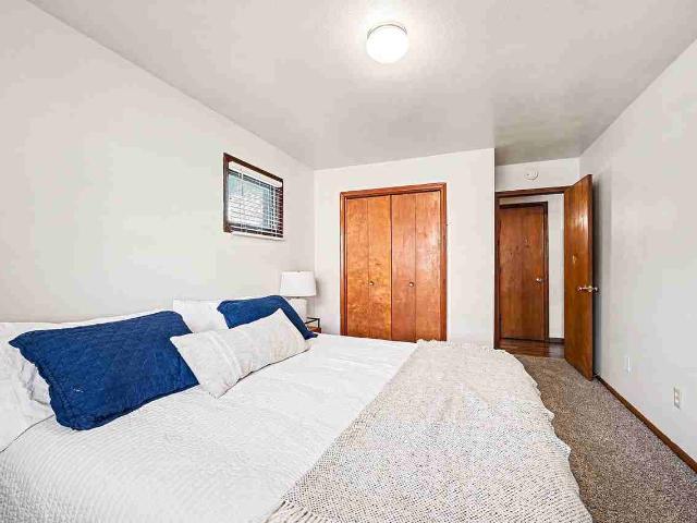 Apartment for rent in Hennepin, Minnesota