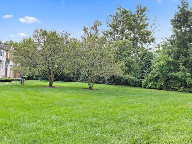 Townhouse for sale in Mchenry, Illinois