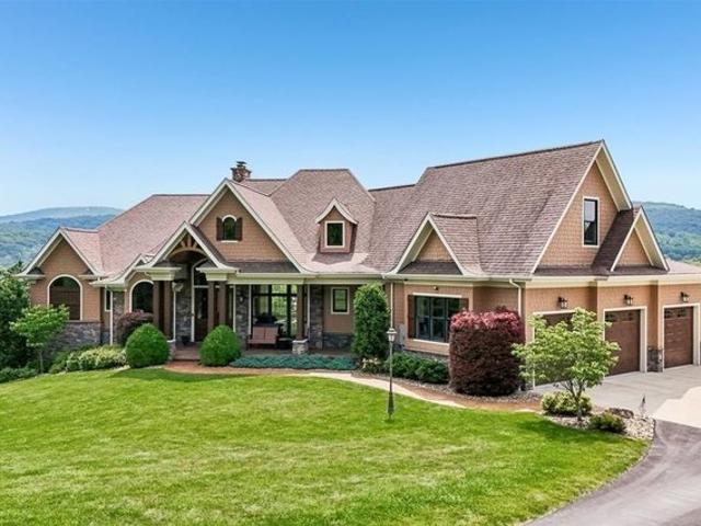 House for sale in Latrobe, Pennsylvania