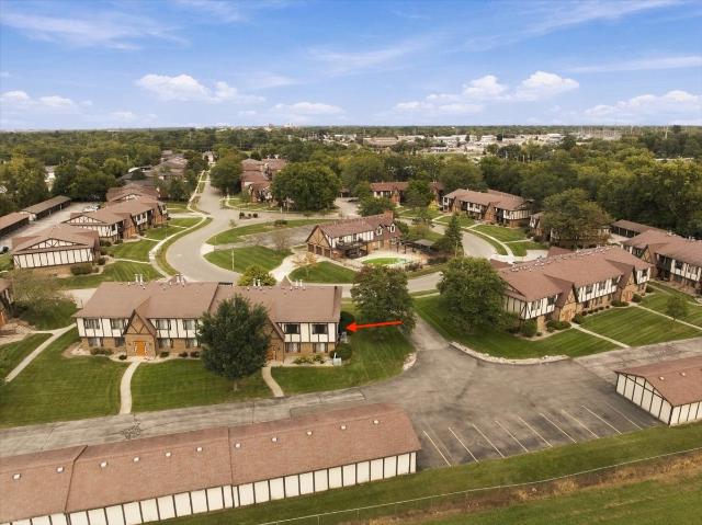 Condo for sale in The Chalet, Bloomington