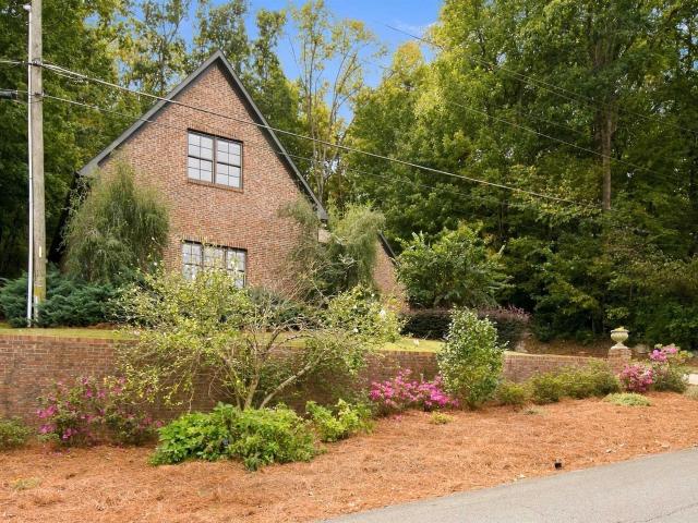 House for sale in Country Club Estates, Guntersville