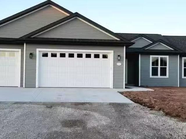House for sale in Appleton