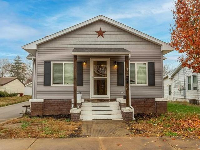 House for sale in Murphysboro, Illinois