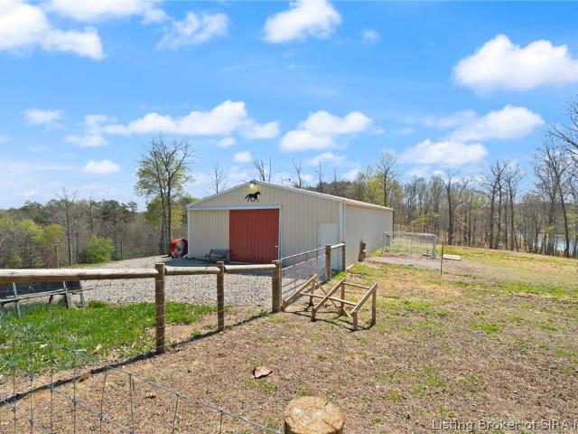 House for sale in Henryville, Indiana
