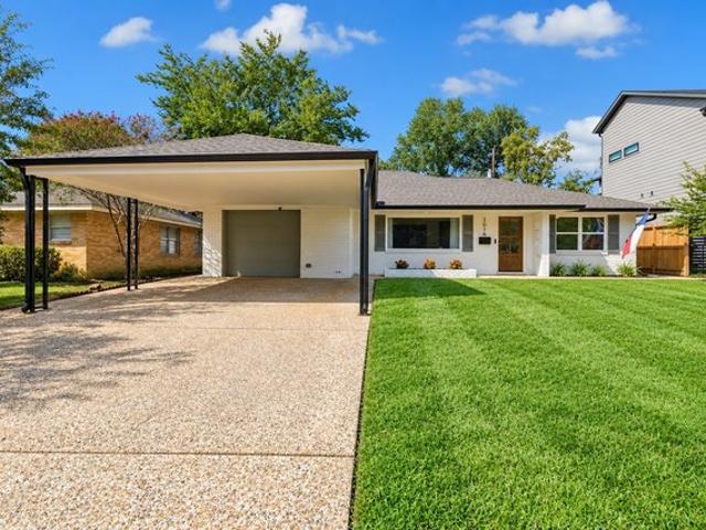 House for sale in Oak Forest, Houston