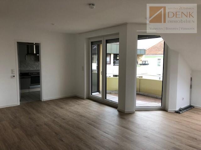 Dachgeschosswohnung kaufen in Repperndorf, Kitzingen