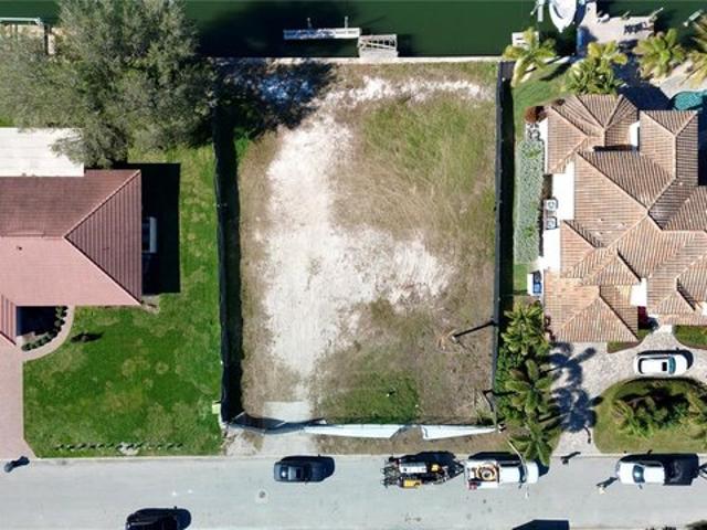 Land for sale in Saint Petersburg, Florida