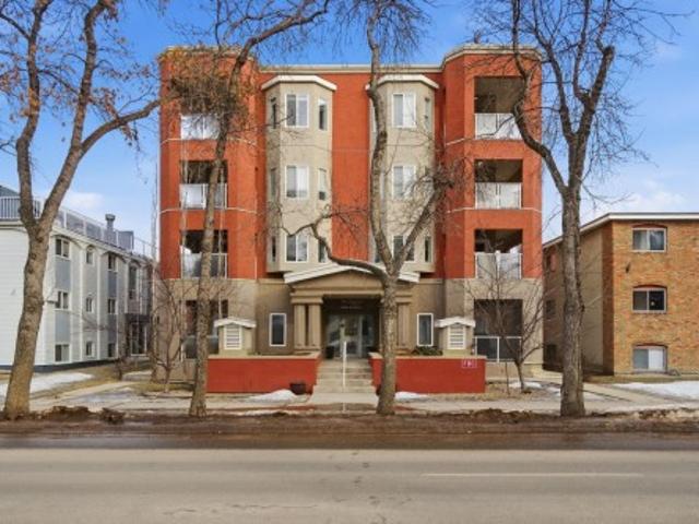 Condo for sale in Wedgewood, Alberta