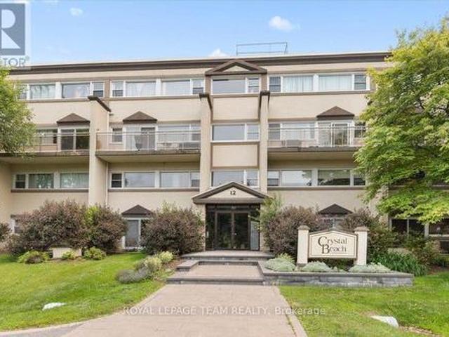 Condo for sale in Bay, Ottawa