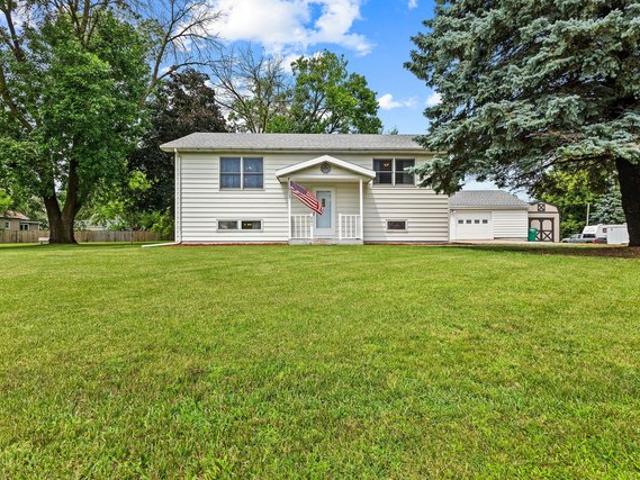 House for sale in Dallas Center, Iowa