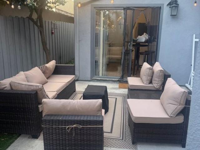 Apartment for rent in Huntington Beach, California
