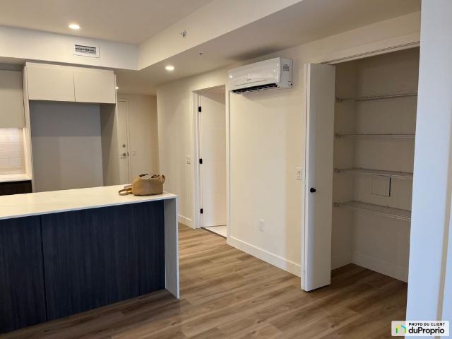 Apartment for rent in Lebourgneuf, Québec