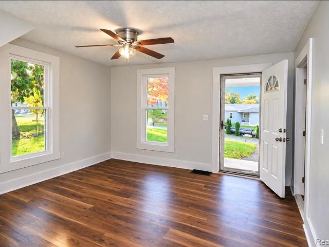 House for sale in Fenton, Genesee County