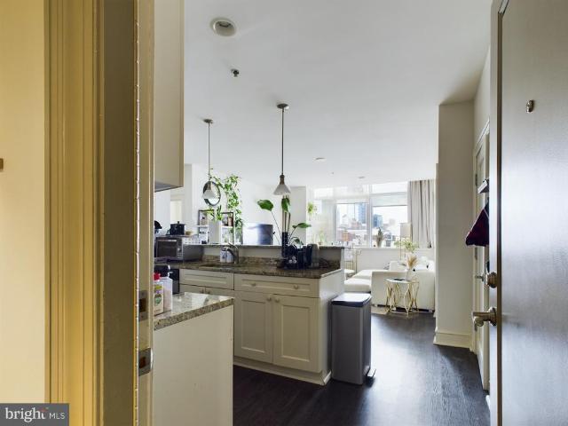 Condo for sale in Philadelphia, Pennsylvania
