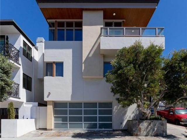 House for sale in Manhattan Beach, Los Angeles County