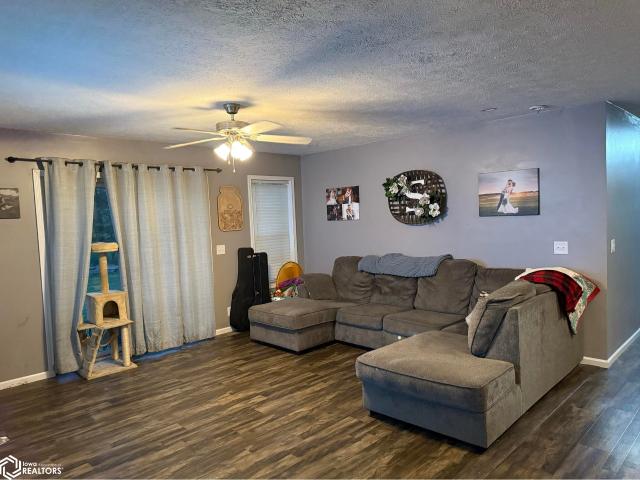 House for sale in Murray, Iowa