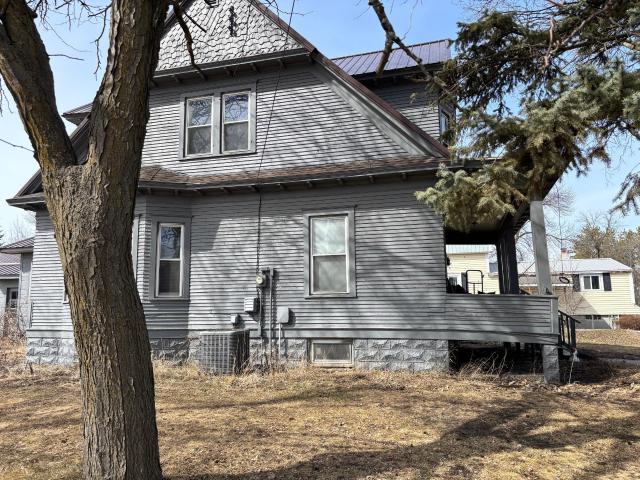 House for sale in Grove City, Minnesota